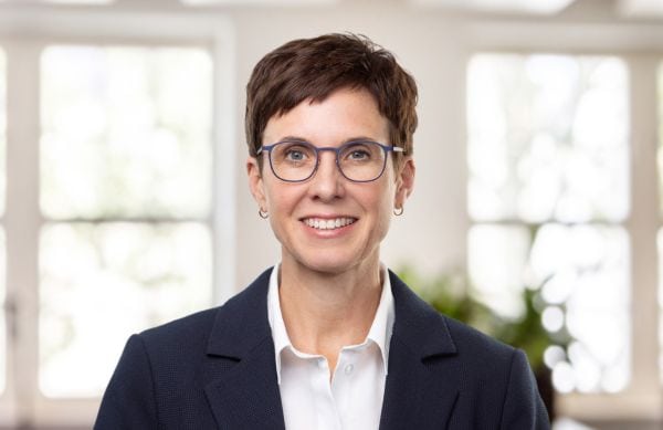 Dr. Sabrina von Rüden, Rechtsanwältin, Fachanwältin für Handels- und Gesellschaftsrecht