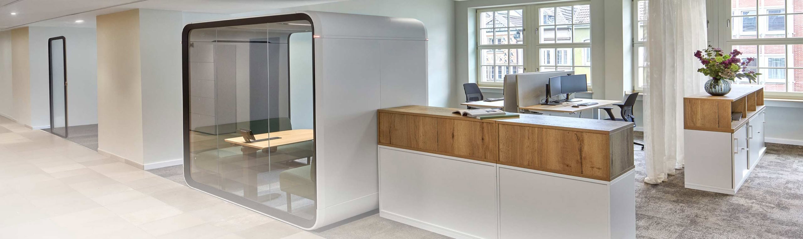 Quiet Working Space und Empfangstresen der Sozietät Ganteführer