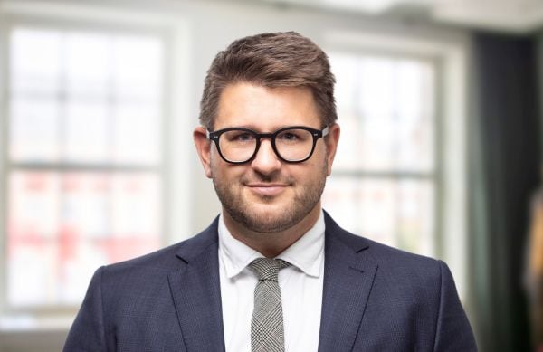Dr. Martin Minkner